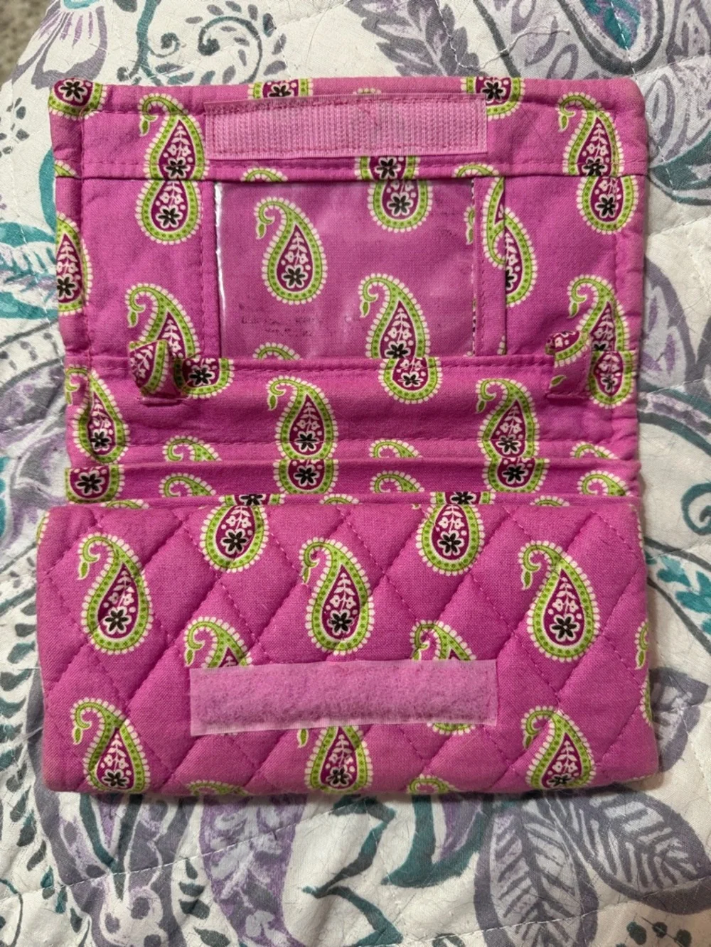 Rare Vera Bradley Bermuda Pink Quilted Tri-Fold Wallet with Paisley Lime Accents - Picture 2 of 15